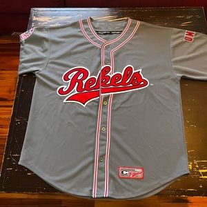 Shirt men Colosseum Rebels size XL great condition!